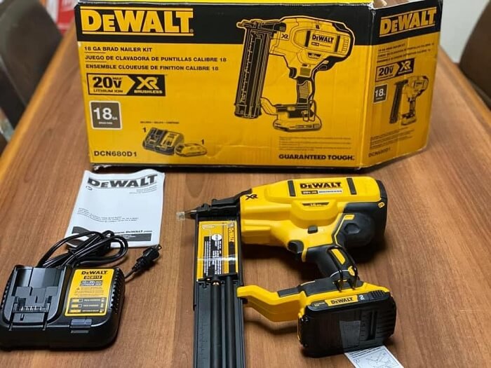 Dewalt DCN680D1 Vs DCN680B: Spec & Feature Comparison